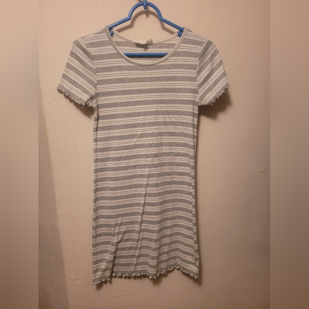 Striped Gray and White Short Sleeve Mini Dress